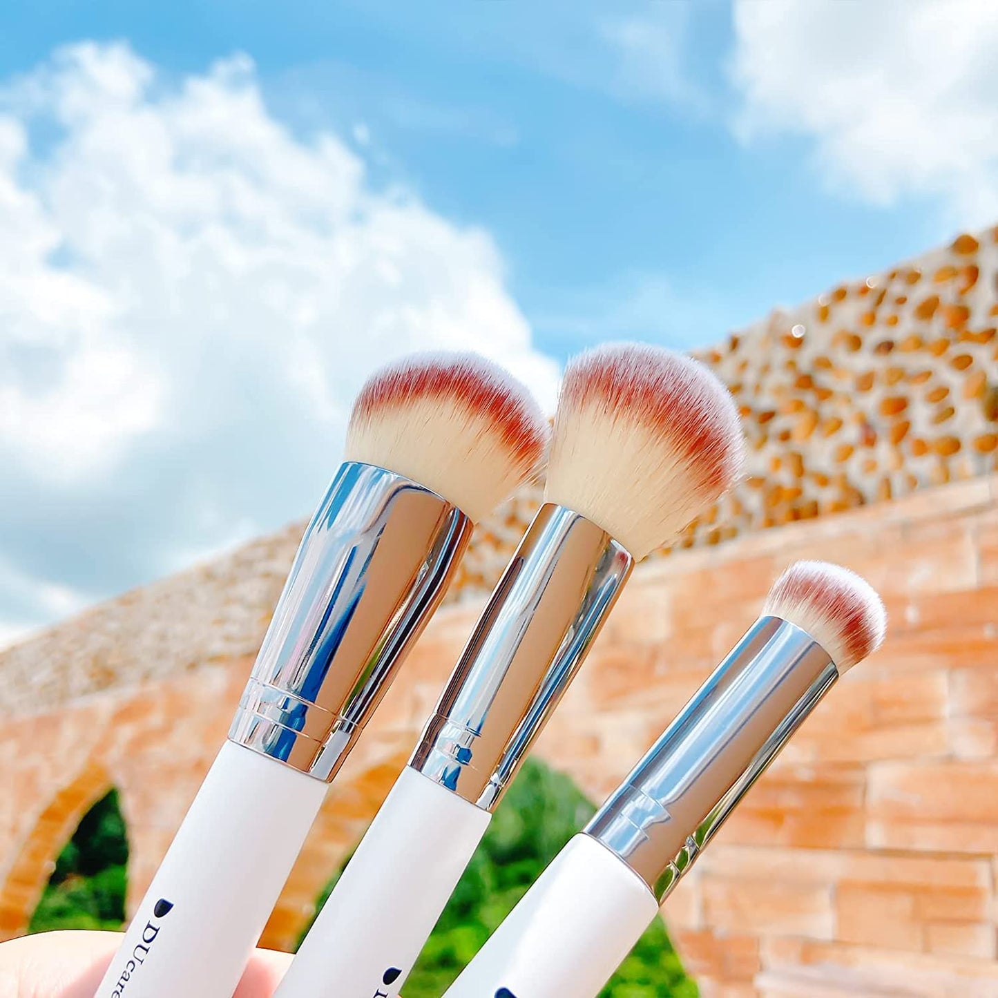Makeup Brushes 3Pcs Foundation Contour Bronzer Brush,Concealer Brush,Blusher Powder Brush, Face Kabuki Travel Buffing Stippling Liquid Blending Makeup Brush Set White